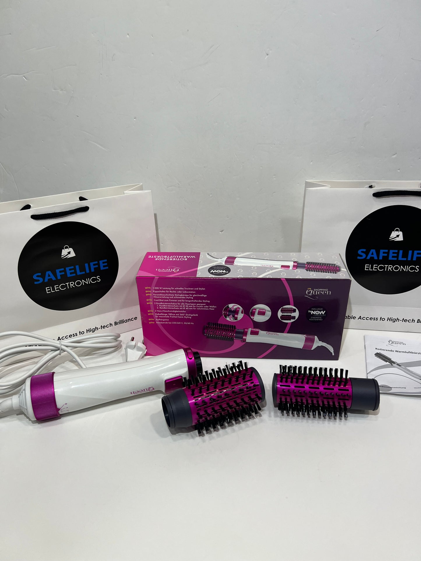 Shopping Queen Compact Hairbrush