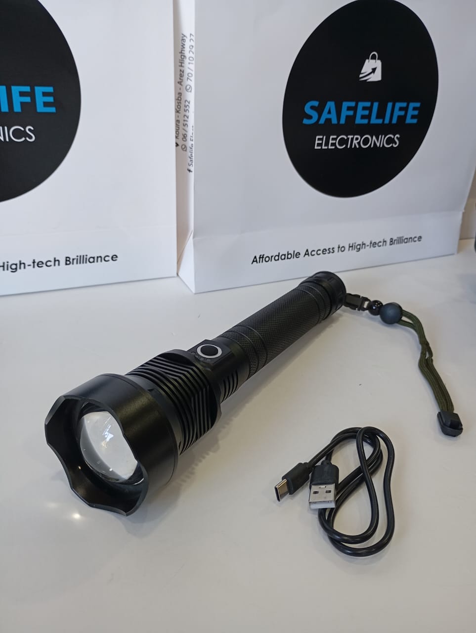 Rechargeable LED Flashlights High Lumens