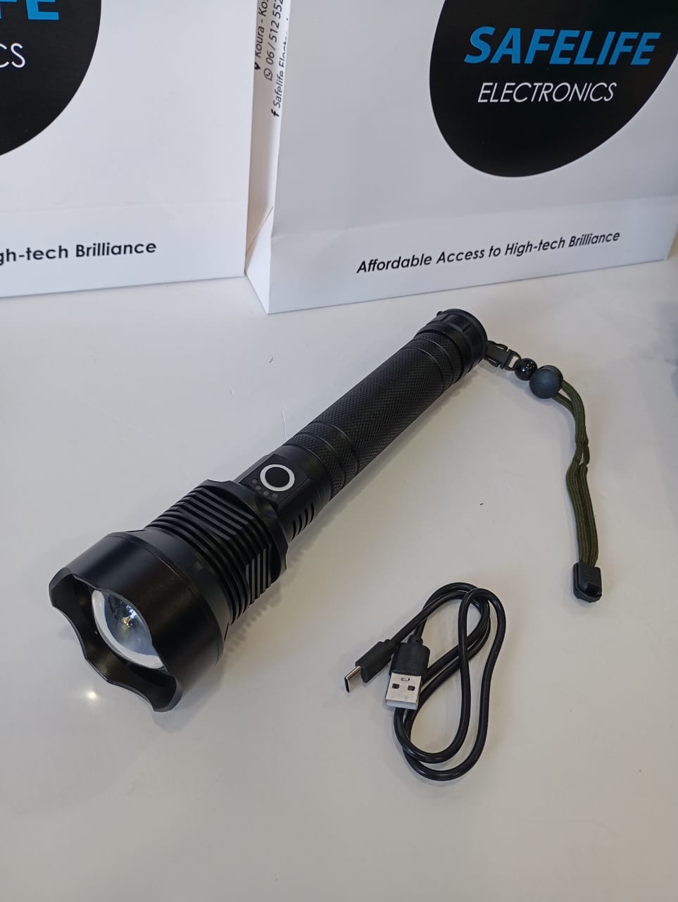 Rechargeable LED Flashlights High Lumens