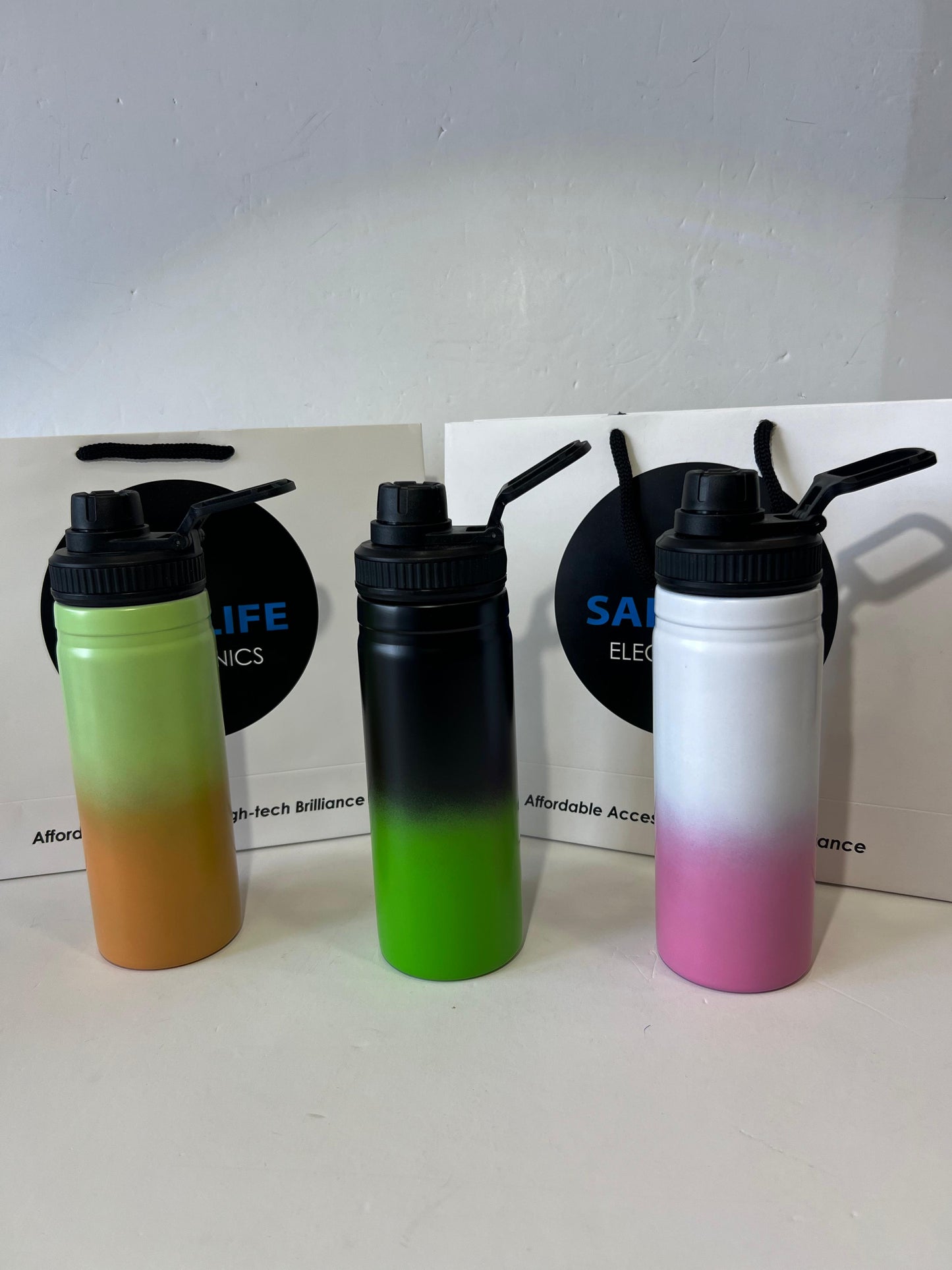 750 ml Stainless Steel Water Bottles Double-Wall Hot and Cold