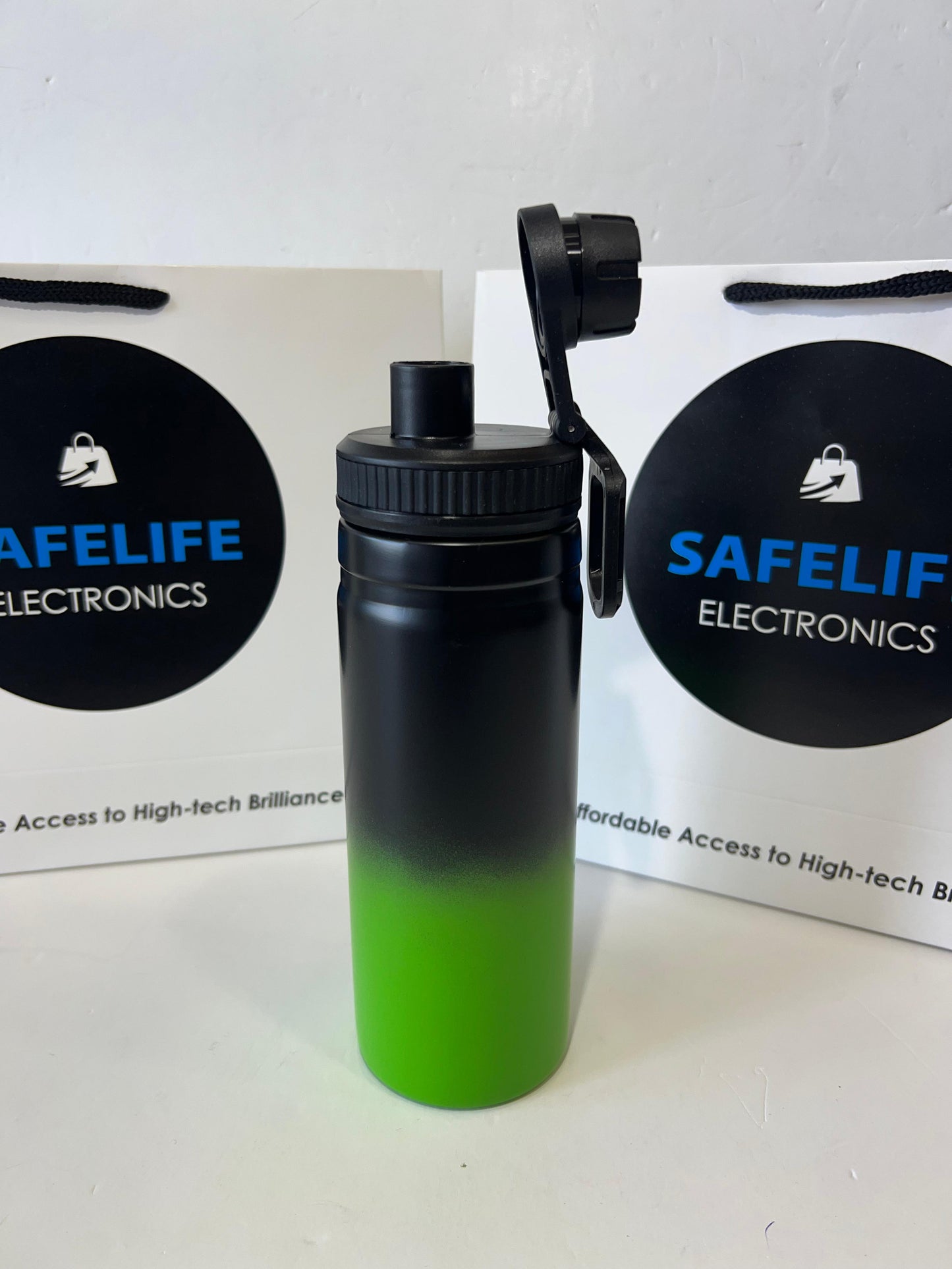 750 ml Stainless Steel Water Bottles Double-Wall Hot and Cold