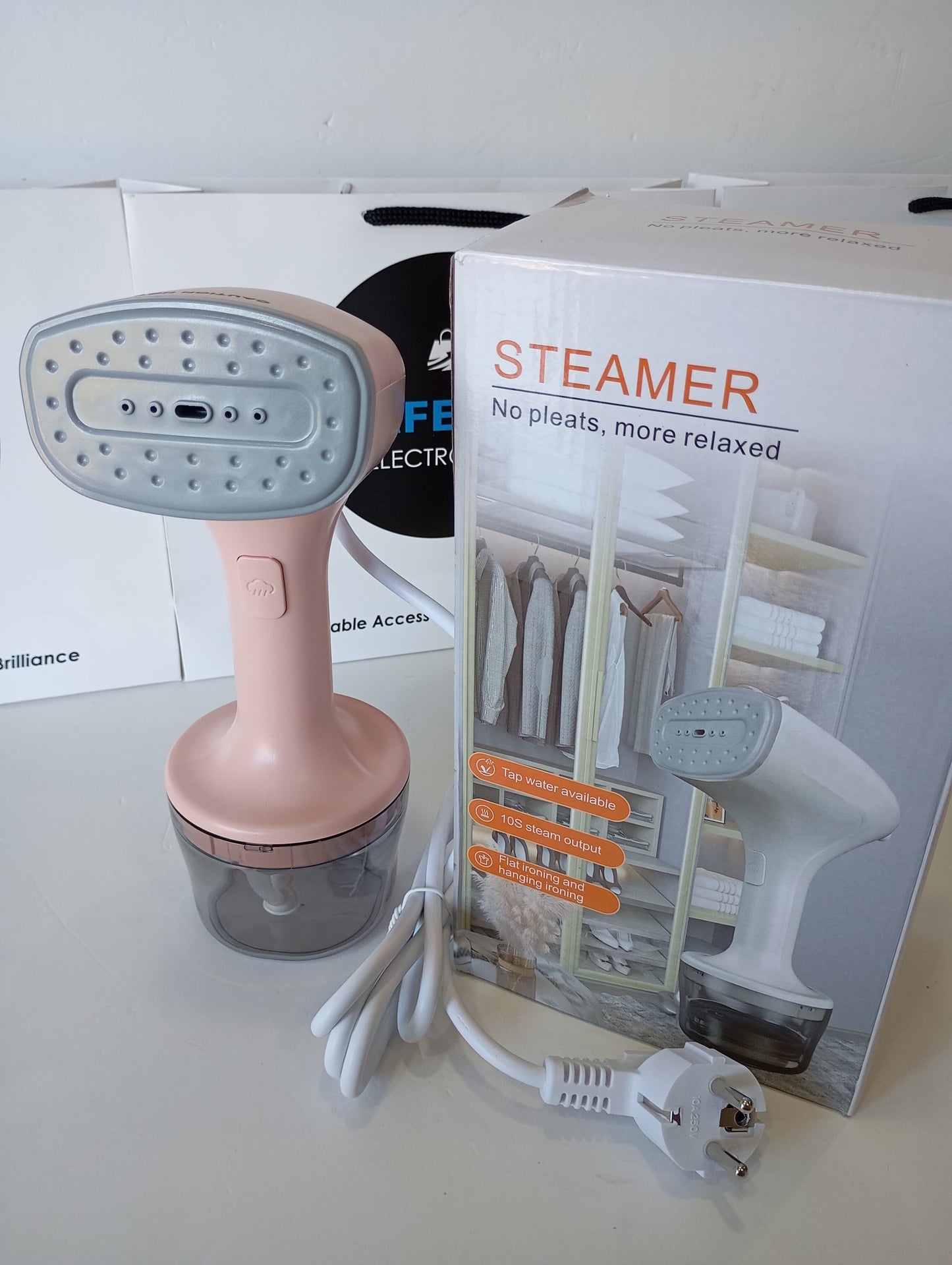 Clothes Steamer Handheld, 1000W Steamer Clothing 10S Fast Heat-up with 260ML Large Capacity Water Tank, 18g Jet Steam Rate Portable Garment Steamer for Home Travel