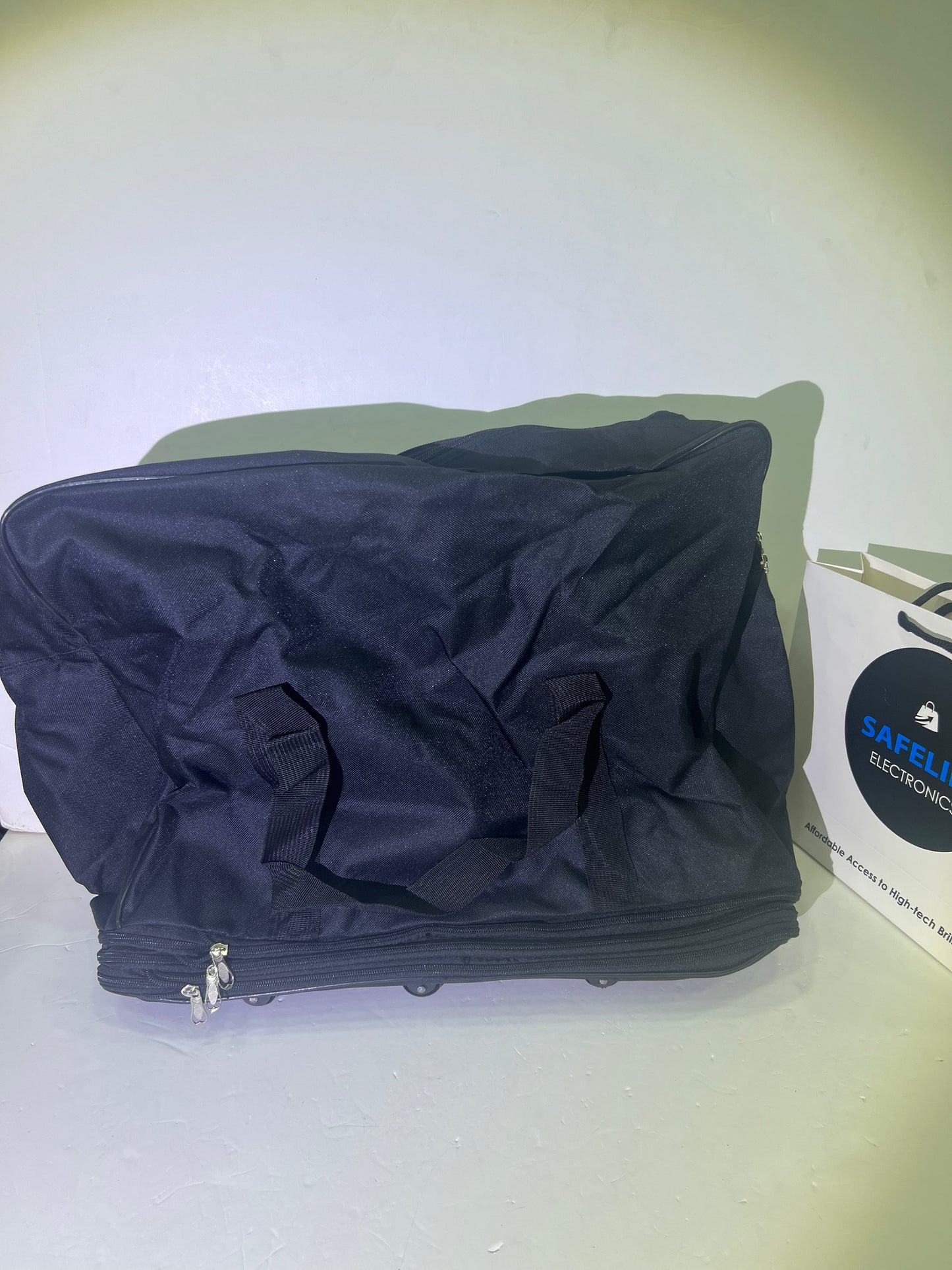 Foldable, Adjustable Travel Bag up to 70*45 Cm(Easy Adjustment)