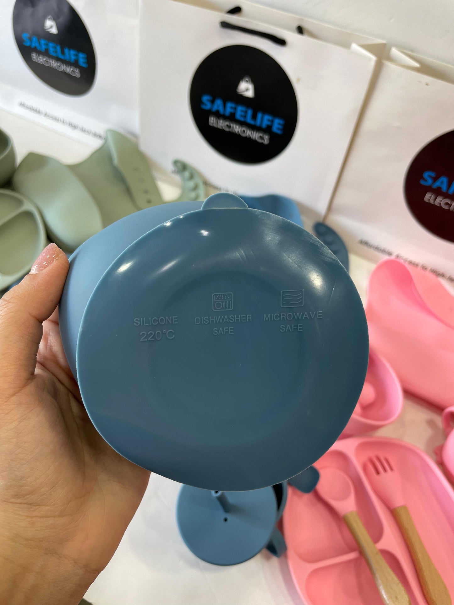 8 Pieces Silicone Baby Feeding Set