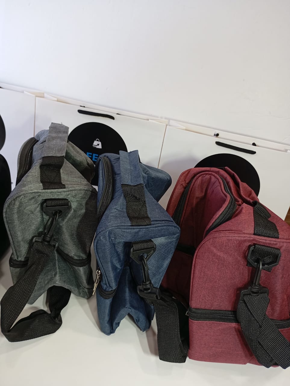 Lunch Box Outdoor Cooler Bag Picnic Travel Waterproof Insulated Food Drink Storage