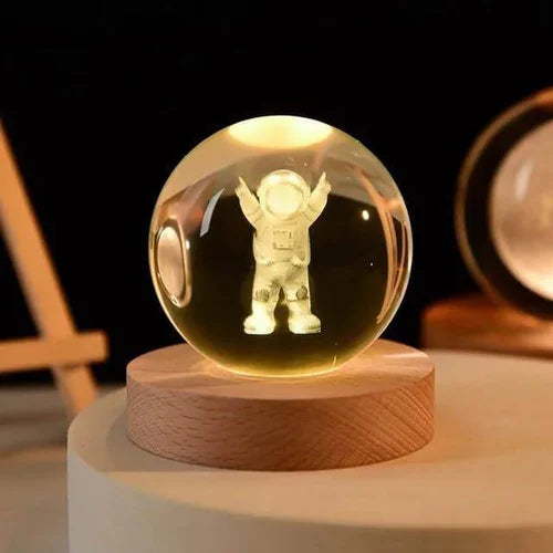 LED Astronaut Night Lamp Crystal Ball with USB Wooden Base 3D Inter Carving Ornament Night Lamp for Home Decoration Crystal Ball Night Light