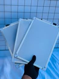 Magnatic white Board with Pen, size 30*40 cm