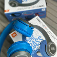 JBL pure bass Wireless Headphones - Tune B16BT